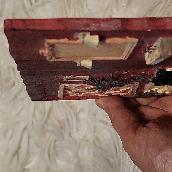 Signed C Winterle Olson bathtub bathroom resin wall art plaque 5.5" - Picture 7 of 16